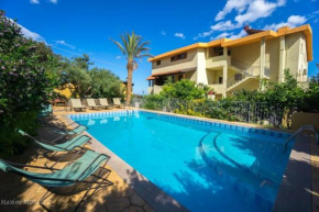 Отель Hotel La Playa  Кала Гононе